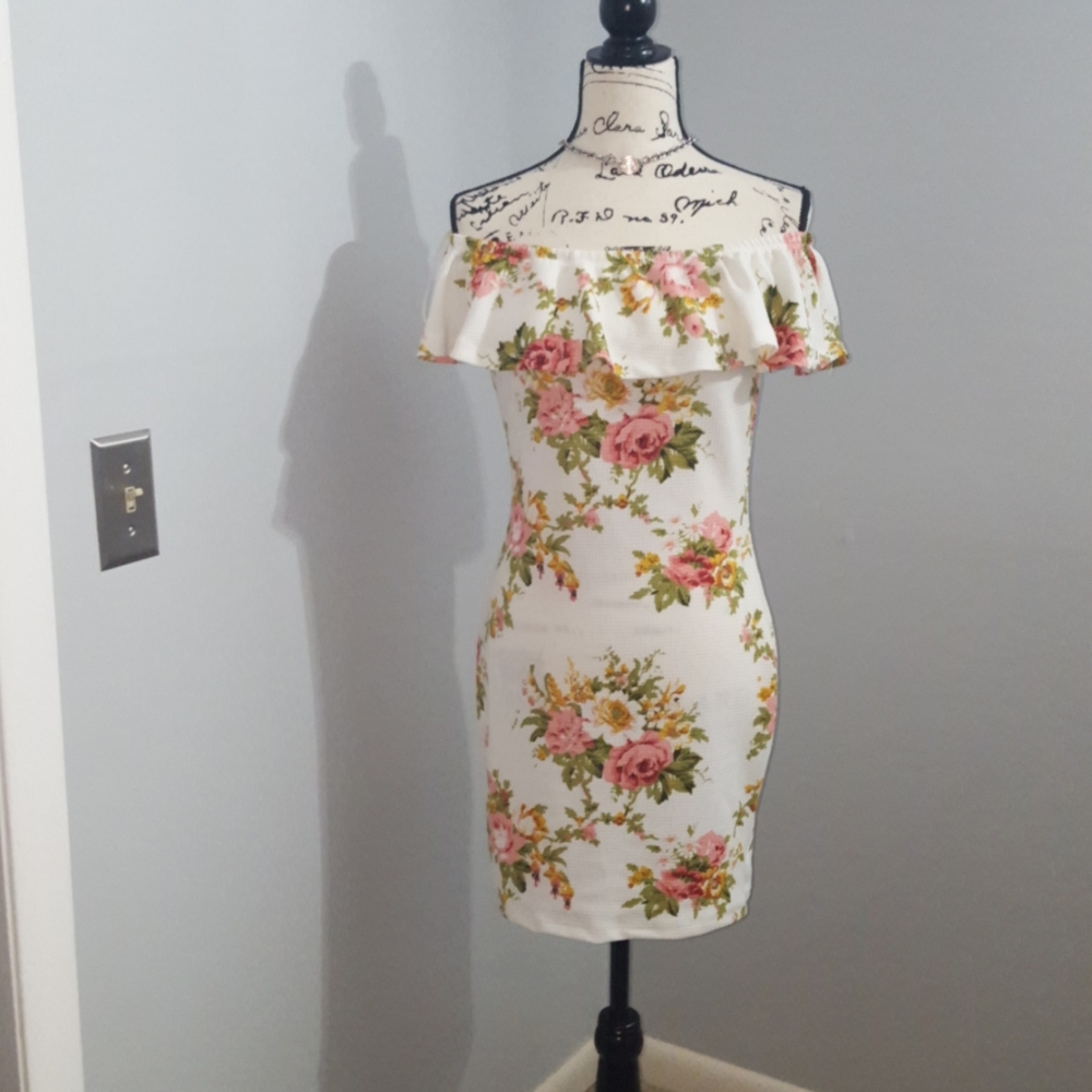 Flower Cold Shoulder Dress